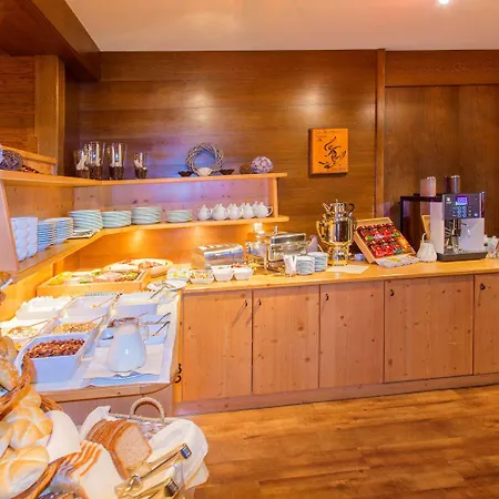 Garni Hainbacherhof Hotell 3*