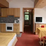 Garni Hainbacherhof Hotel 3*