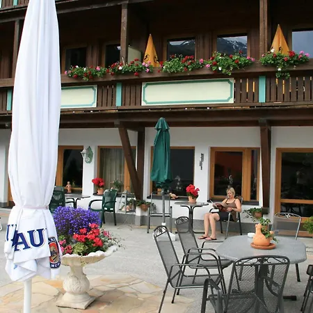 Garni Hainbacherhof Solden