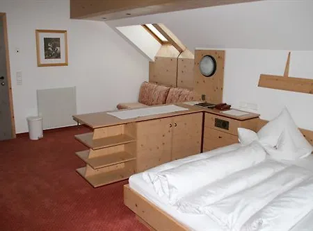 호텔 Garni Hainbacherhof 3*