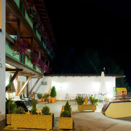 Garni Hainbacherhof Otel Sölden