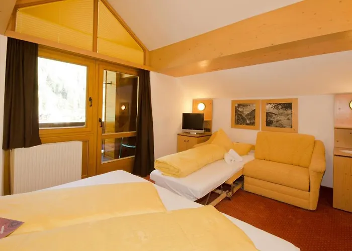 Hotel Garni Hainbacherhof Sölden